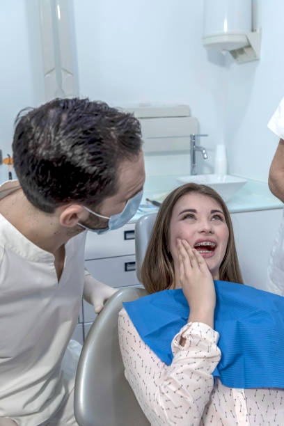 Best Emergency Dental Extractions in Huntingtown, MD